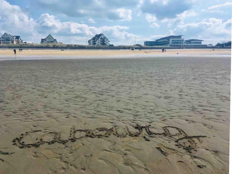 Cabourg-La Mer A Vos Pieds Et La Thalasso A 50 M Extérieur photo